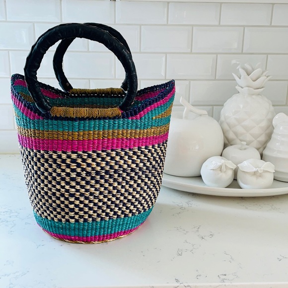 Handmade Woven Bag - Picture 3 of 14